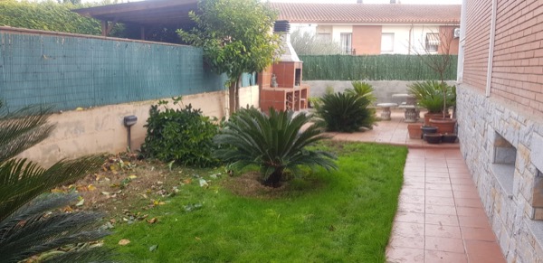Jardín en Polinyà antes de instalar hormigón impreso